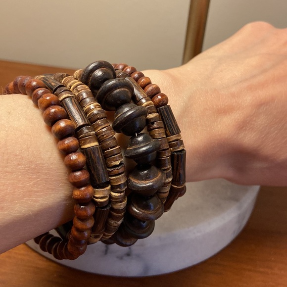 Wooden wrap bracelet - Picture 2 of 2